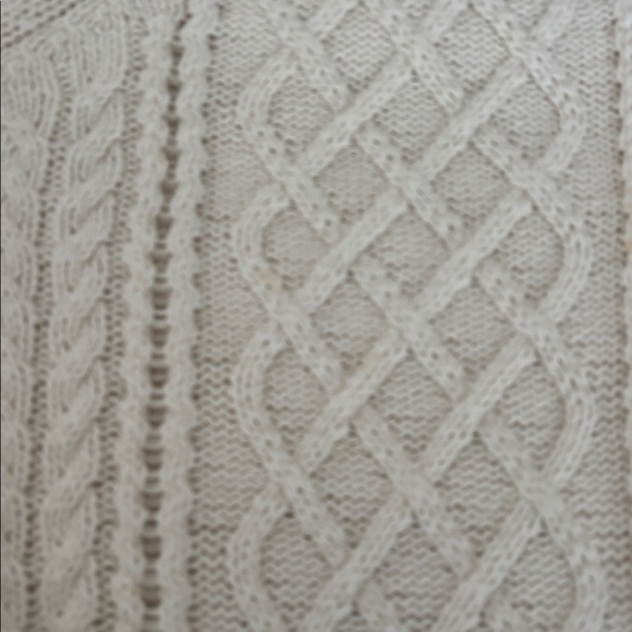 Vintage LL Bean cable-stitch turtleneck sweater, cotton, cream, size XS - Picture 2 of 6